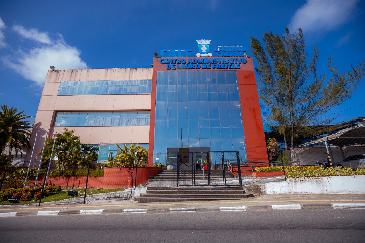 LAURO DE FREITAS: Prefeitura de Lauro de Freitas decreta ponto facultativo nesta sexta-feira