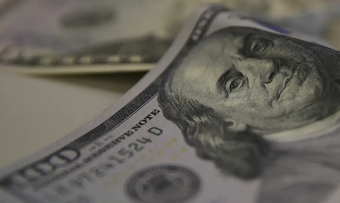 Tarifaço de 25% dos EUA sobre o Brasil começa a valer; saiba mais
