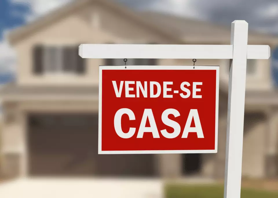 Vendo - se Casa
